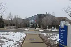 ノバイ・シビック・センターNovi Civic Center, W. 10 Mile Road