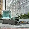 南東角