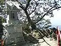 頂上にある女体宮の祠