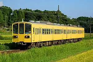 近江鉄道本線を走る800系電車 (2022年9月11日 朝日野 - 日野間)