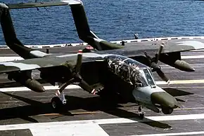 アメリカ海兵隊所属のOV-10D(空母「サラトガ」にて、1985年)
