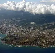 ホノルルの街並と