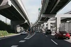 国道23号大高IC出口への分岐部直上は名古屋高速3号大高線