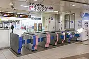 西口改札（2021年10月）
