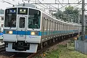 各駅停車として走る4+4両編成（2014年7月15日 / 柿生駅）