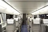 3号車階下席は横3列配置