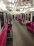 1次車の車内