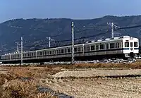 小田原線の急行列車の主力となった5200形5254×6(1987年、開成駅-栢山駅間)