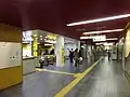 大江戸線改札口付近（2014年12月）