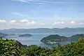 名振湾に浮かぶ八景島（雄勝）（2007年8月）