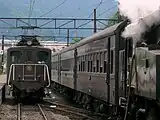 SL急行の補機として千頭駅に到着後、折返しのために入換作業中のE102。（2007年5月24日）
