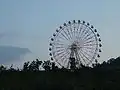 夕刻の観覧車。