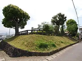 上原館土塁跡