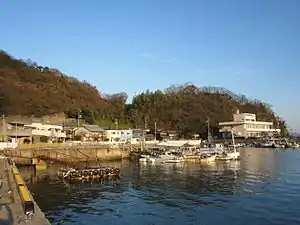 岡村港全景