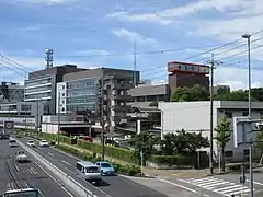 岡崎市消防本部(写真右側)