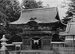 親忠が創建した伊賀八幡宮(同市伊賀町)