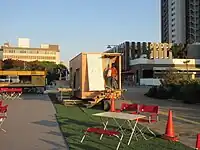 岡崎市図書館交流プラザの開館にあわせて整備されたプロムナード。正式名称は市道「康生通西3号線」。