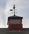 屋根の上の換気用キューポラマサチューセッツ州の古い納屋(アメリカ合衆国)