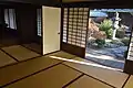 座敷（手前）と中の間（左奥）