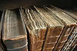 オックスフォード大学マートン校の古い蔵書