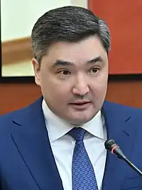カザフスタン  オルジャス・ベクテノフ（ロシア語版）（首相）