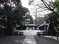 参道から神門を見る（2009年3月18日撮影）