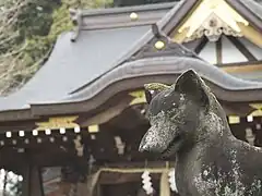 狐の狛犬と神社