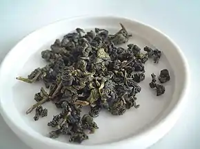 烏龍茶の茶葉