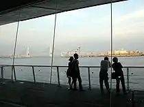 大さん橋から見た横浜ベイブリッジ