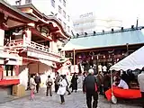 神楽殿と社殿（2010年1月撮影）