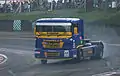 ブランズ・ハッチ・トラック・スーパープリックス(Brands Hatch Truck Superprix)でドリフト走行中のERFレーシングトラック