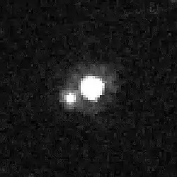 ハッブル宇宙望遠鏡が撮影したオルクスと衛星ヴァンスの画像