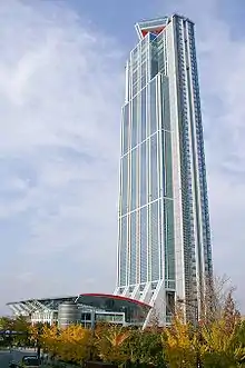 大阪府咲洲庁舎（大阪市住之江区）