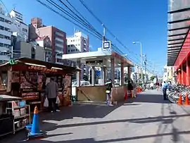 動物園前駅 1号出入口付近