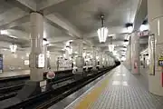 御堂筋線ホーム