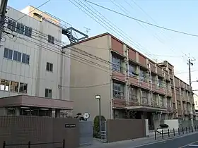大阪市立三稜中学校