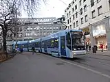 併用軌道を走行するSL95（2016年撮影）