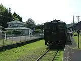 ホーム(隣のホームにあるのがタブレット受け)