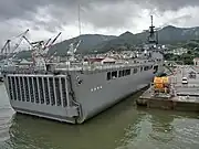 艦尾門扉 (閉鎖状態)