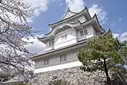 再建天守側面