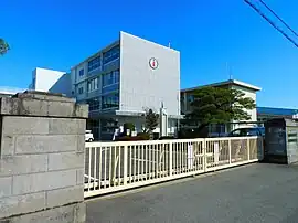 校門