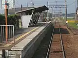 駅全景(2005年10月、列車内から)