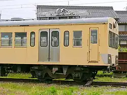 先頭部から側面にかけて(同上)