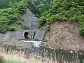 下流への放水口