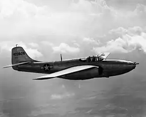 飛行するP-59A-1-BE 44-26609号機(1944年撮影)