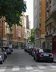 Rue Alexandre-Cabanel vue depuis le boulevard Garibaldi ; à gauche, le square Cambronne.