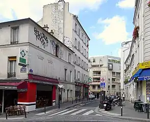 Rue Rébeval vue depuis la&nbsp;rue de Belleville.
