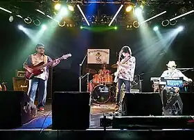 PineappleBoys Live