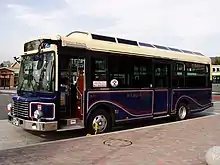 箱根施設めぐりバス専用車「スカイライト」 B153