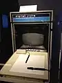 PDP-15用グラフィックス端末。ライトペンとペンタブレットが付属している。